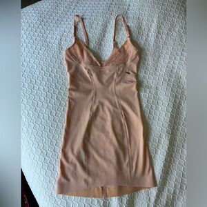 H&M Full Body-shape Light Pink / Cream Color, S